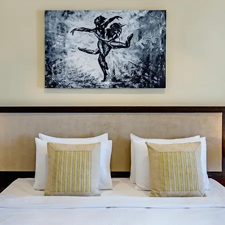 Kairaba Bodrum Princess And 5* 터그트레이스